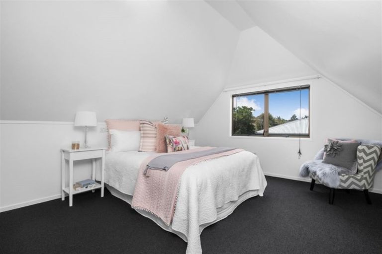 Photo of property in 2/327 Bucklands Beach Road, Bucklands Beach, Auckland, 2012