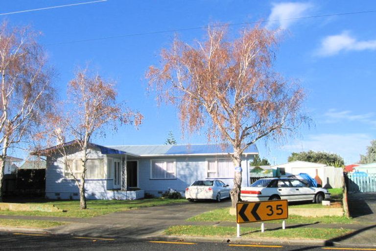 Photo of property in 11 Alexander Avenue, Onekawa, Napier, 4110