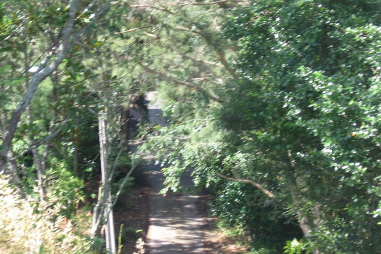 Photo of property in 40a Derwent Crescent, Titirangi, Auckland, 0604