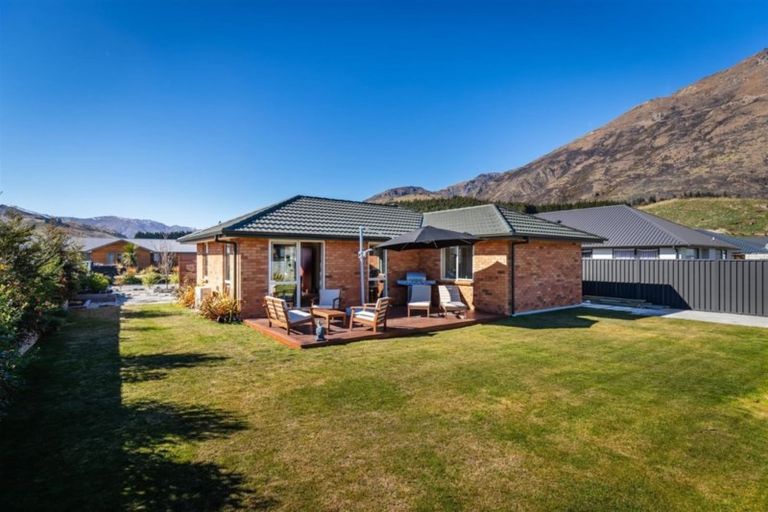 Photo of property in 10 Risinghurst Terrace, Lower Shotover, Queenstown, 9304