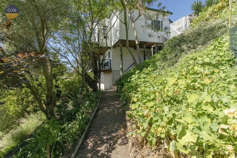 Photo of property in 23 Denholm Road, Hospital Hill, Napier, 4110