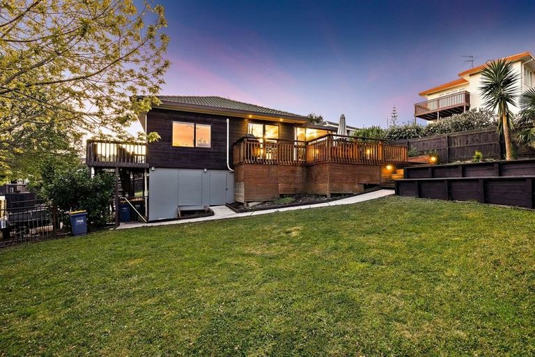 Photo of property in 119 West Harbour Drive, West Harbour, Auckland, 0618