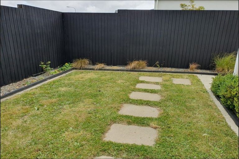 Photo of property in 91 Cypress Drive, Maungaraki, Lower Hutt, 5010