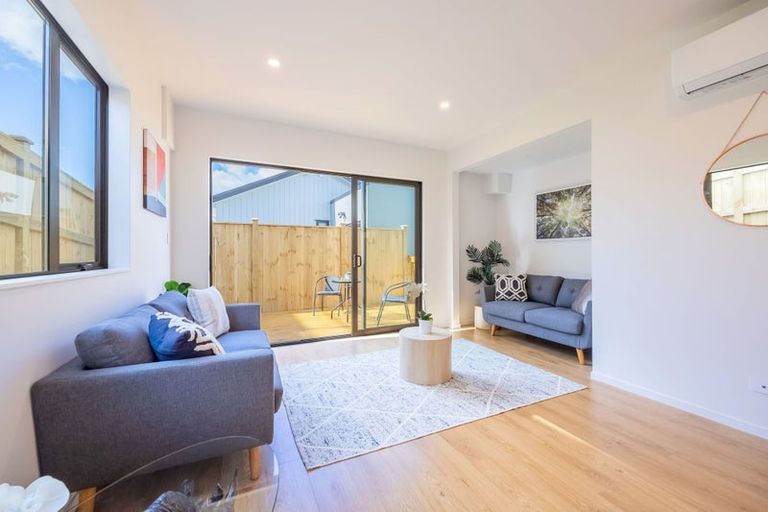 Photo of property in 18 Waka Street, Albany Heights, Auckland, 0632