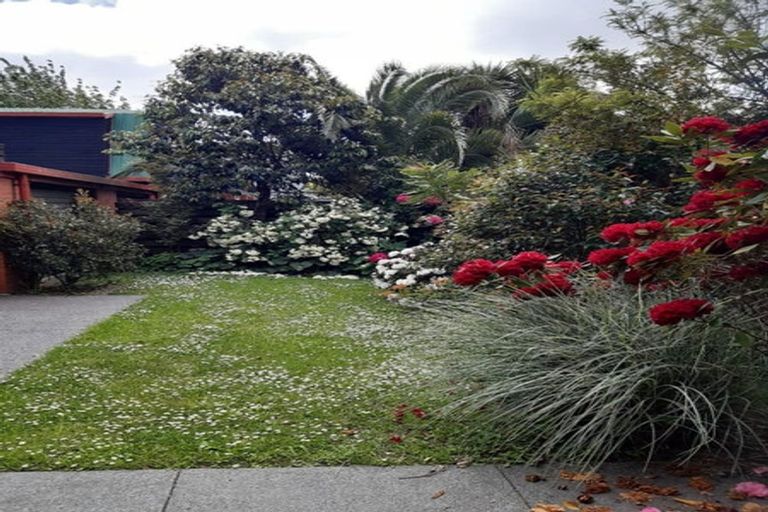 Photo of property in 11b Chevron Place, Ilam, Christchurch, 8041