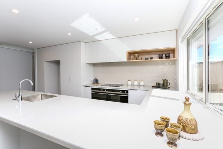 Photo of property in 3a Normanby Street, Fitzroy, New Plymouth, 4312