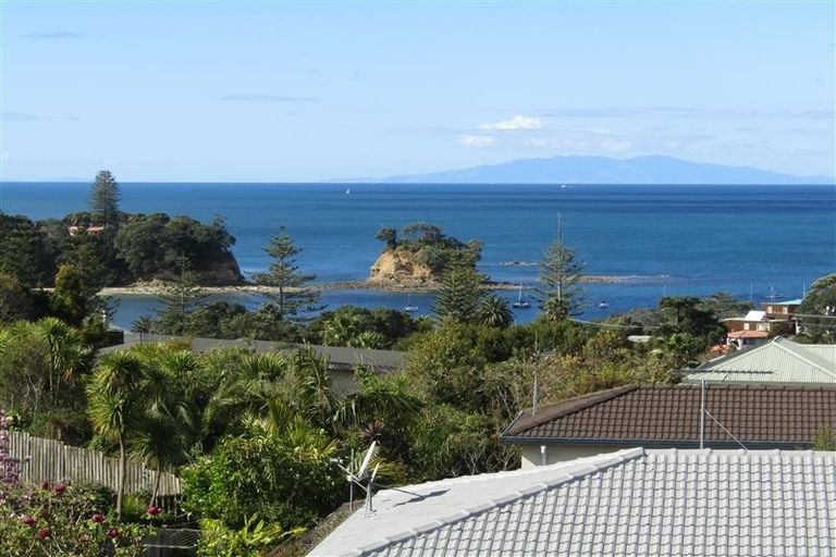 Photo of property in 62 Hebron Road, Waiake, Auckland, 0630