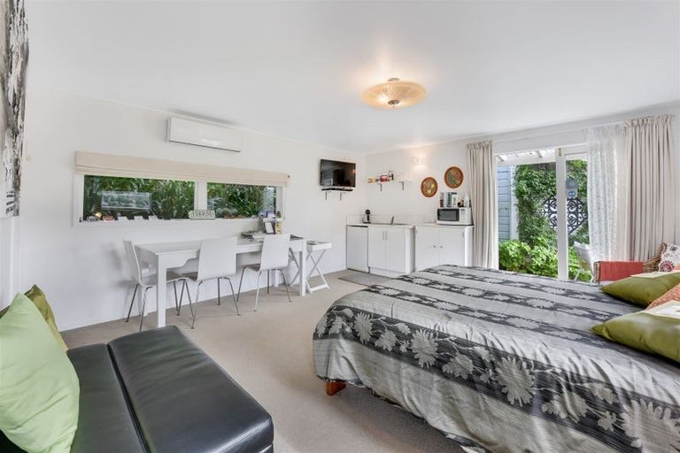 Photo of property in 1/210 Saint Vincent Street, Toi Toi, Nelson, 7010