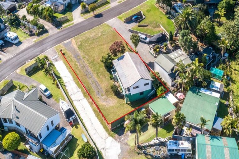 Photo of property in 209 Tirohanga Drive, Whangamata, 3620