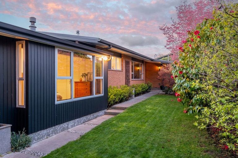 Photo of property in 6 Rutherglen Avenue, Ilam, Christchurch, 8041