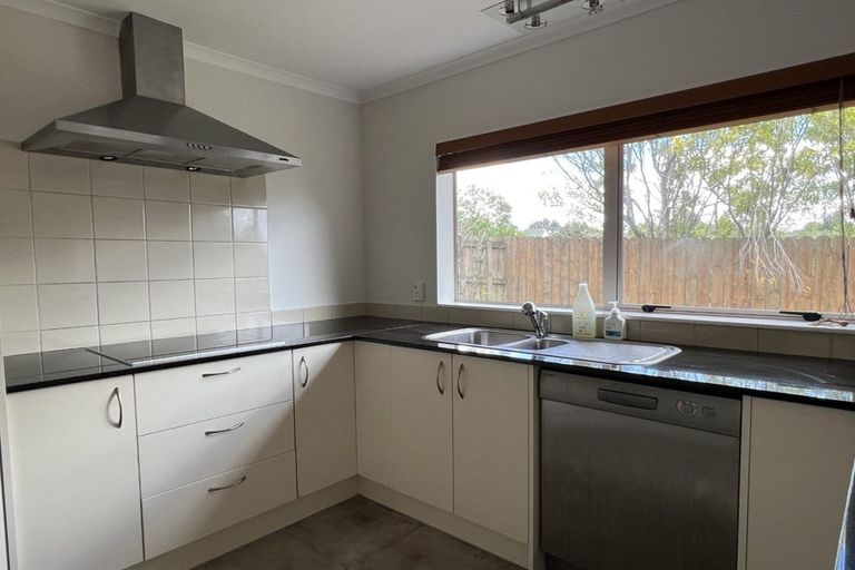 Photo of property in 44a Rodney Street, Howick, Auckland, 2014