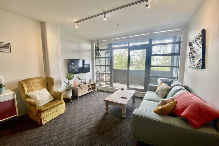 Photo of property in Vespa Apartments, 408/20 Hanson Street, Mount Cook, Wellington, 6021