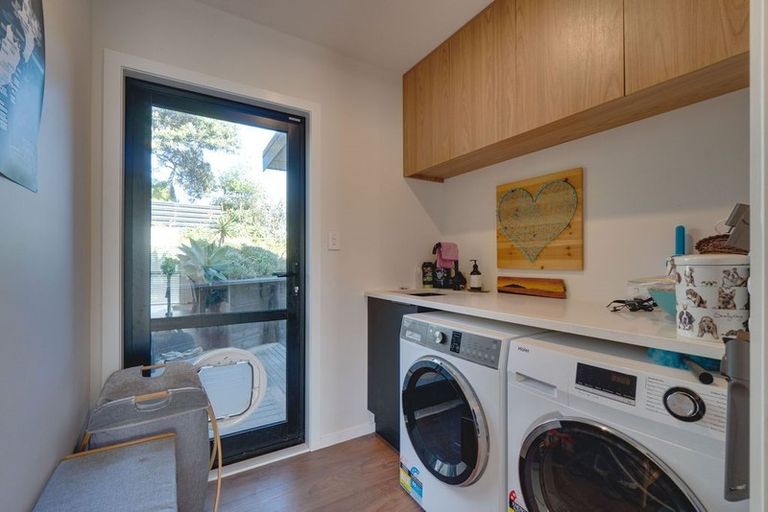 Photo of property in 37 Seagrass Place, Otaki Beach, Otaki, 5512