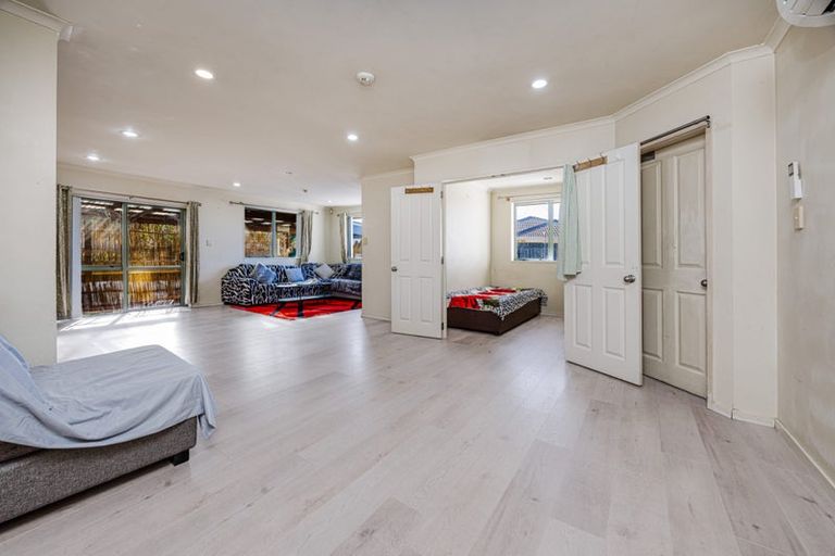 Photo of property in 14 Scotts Field Drive, Takanini, 2112