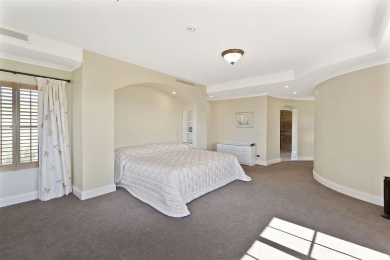 Photo of property in 70 Longhurst Terrace, Cashmere, Christchurch, 8022