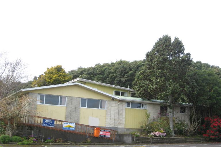 Photo of property in 1/2 Leslie Street, Waitara, 4320