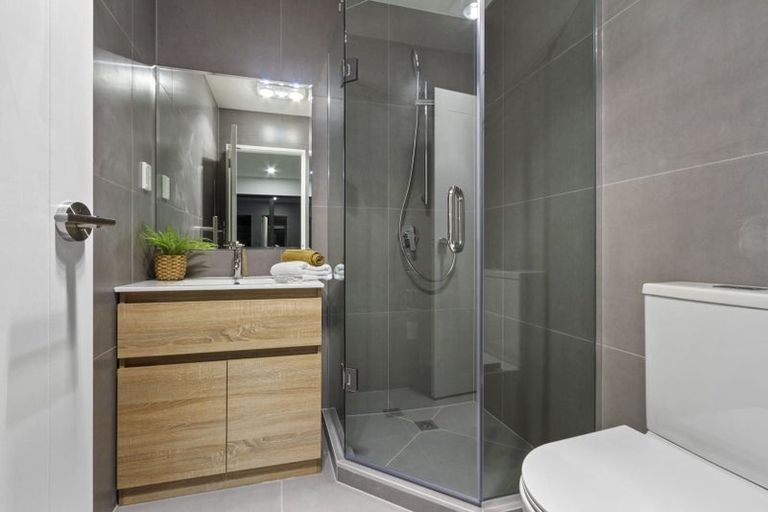 Photo of property in 50c Sherwood Avenue, Te Atatu South, Auckland, 0610