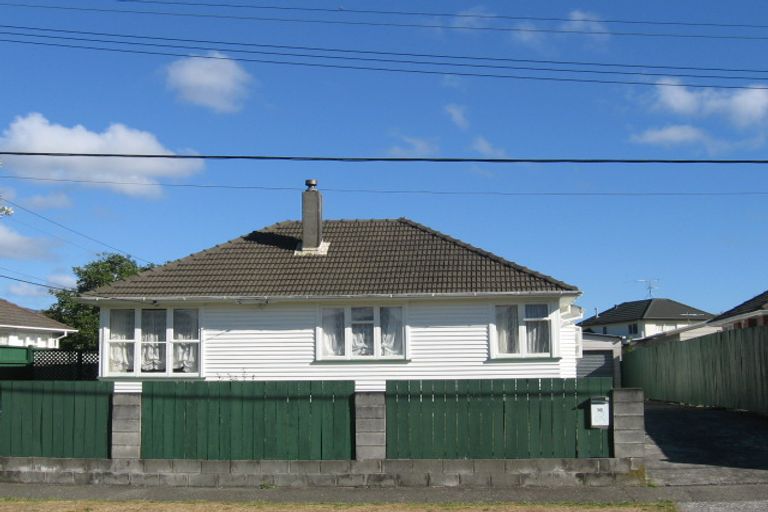 Photo of property in 16 Ngata Grove, Trentham, Upper Hutt, 5018
