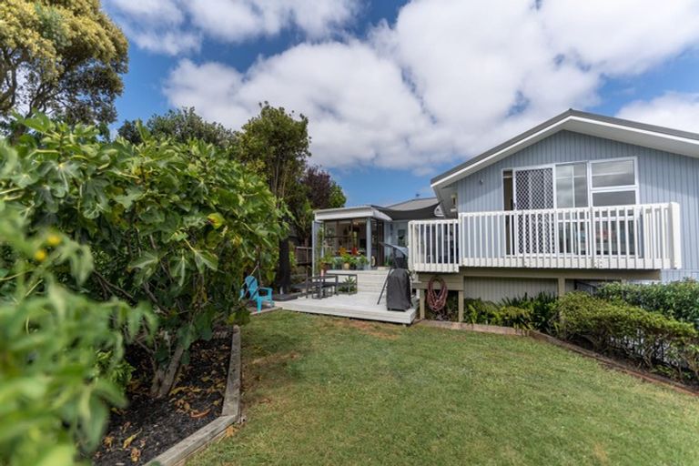 Photo of property in 38 Lynmore Drive, Hillpark, Auckland, 2102