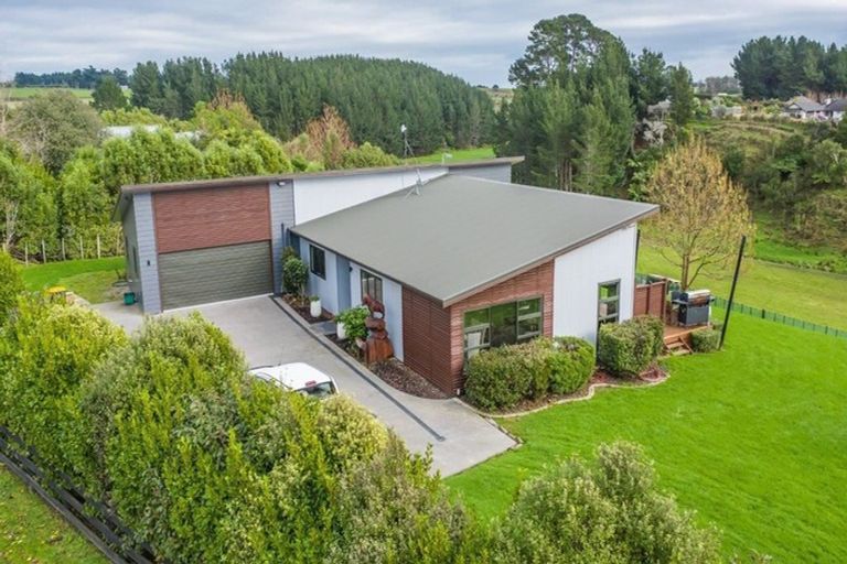Photo of property in 36 Oakland Lane, Shannon, Palmerston North, 4474
