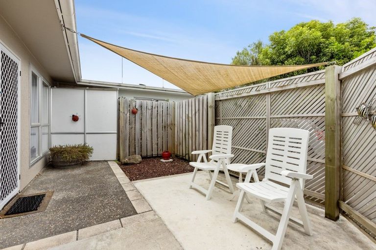 Photo of property in 2/17 Waterhouse Street, Taradale, Napier, 4112