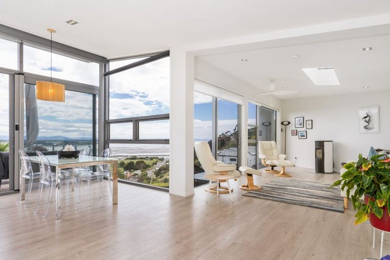 Photo of property in 11 Saint Remy Lane, Redcliffs, Christchurch, 8081