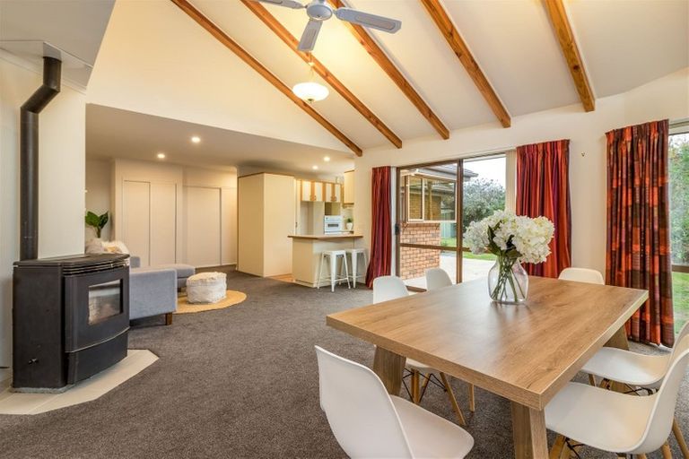 Photo of property in 144 Inwoods Close, Parklands, Christchurch, 8083