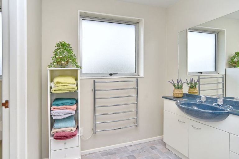 Photo of property in 60 Clydesdale Street, Woolston, Christchurch, 8062