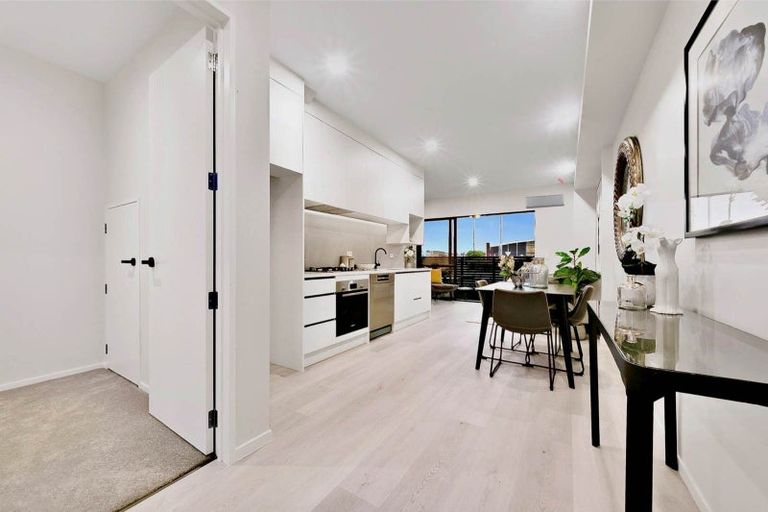 Photo of property in 2d Wood Avenue, Howick, Auckland, 2014