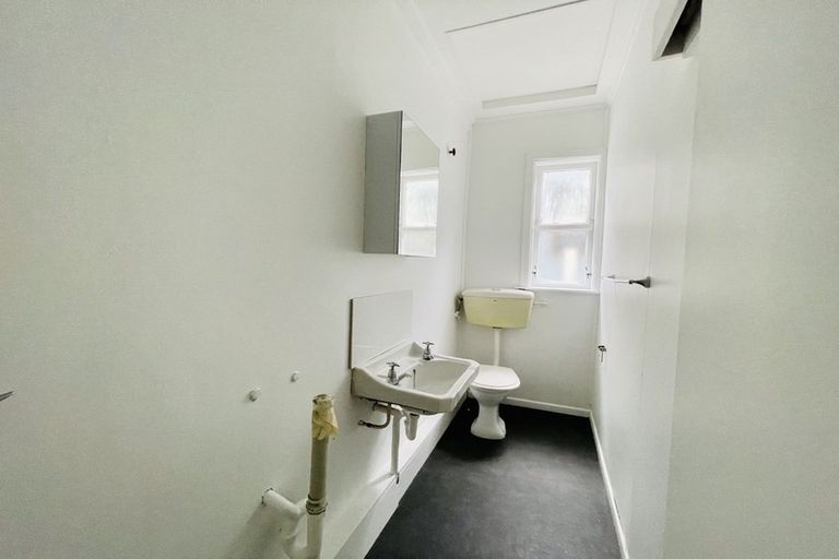 Photo of property in 512 Adelaide Road, Berhampore, Wellington, 6023