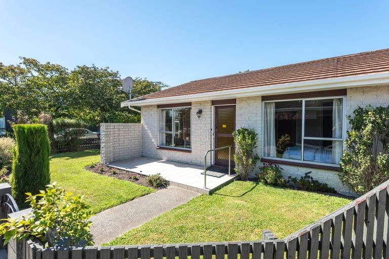 Photo of property in 1/24 Radnor Street, St Albans, Christchurch, 8014