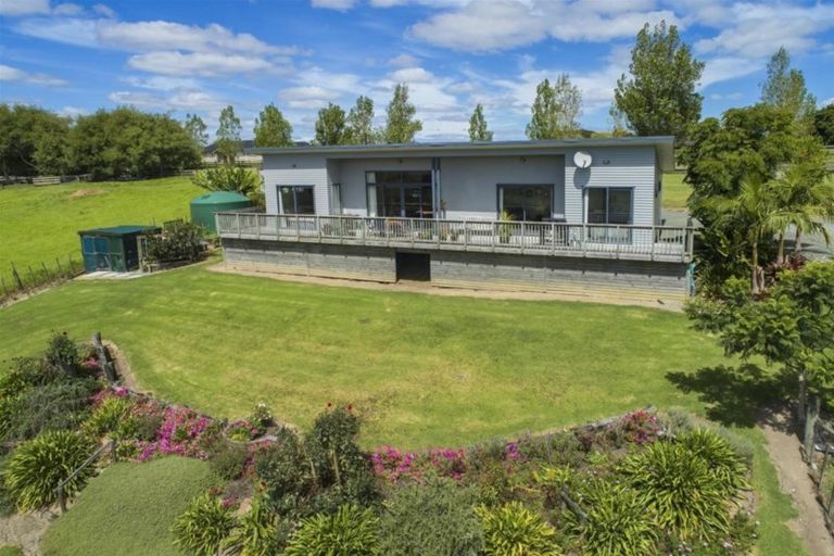 Photo of property in 81 Jumna Road, Maungaturoto, 0587