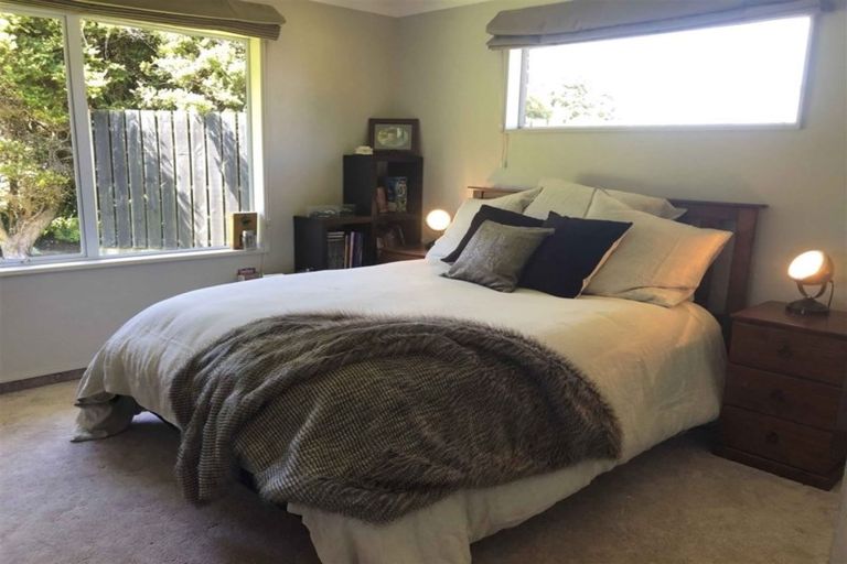 Photo of property in 17 Allan Street, Otatara, Invercargill, 9879