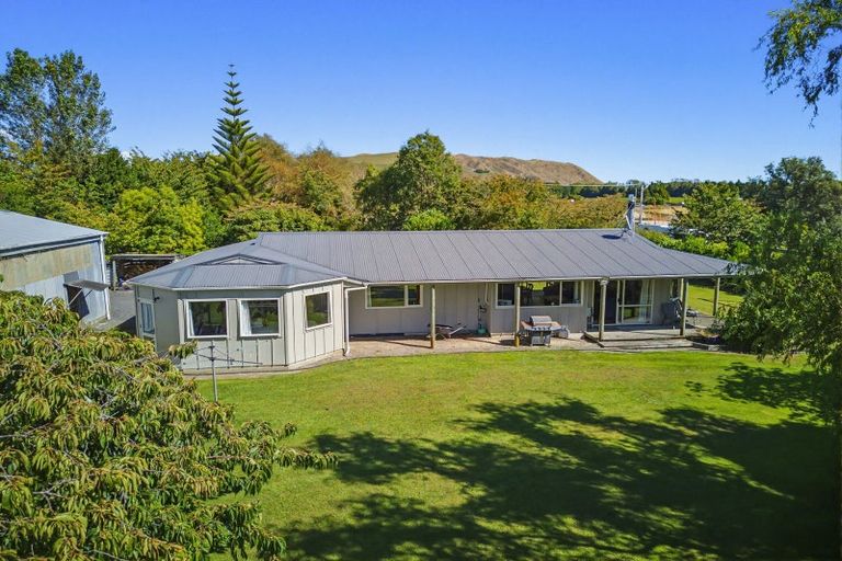 Photo of property in 63 South Manakau Road, Manakau, Otaki, 5583