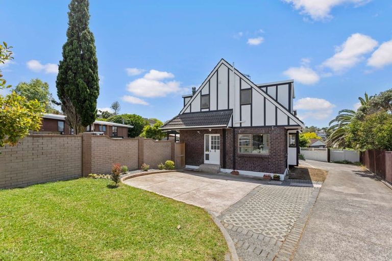 Photo of property in 1/24 Curacao Place, Half Moon Bay, Auckland, 2012