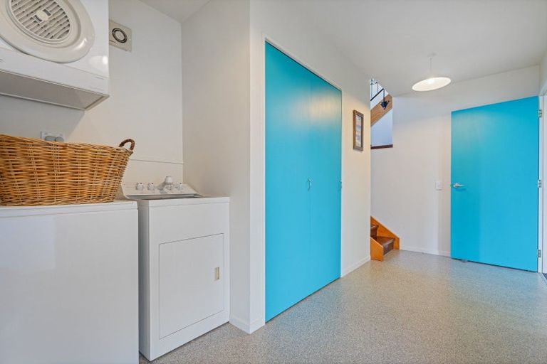 Photo of property in 92 Ocean Beach Road, Tairua, 3508