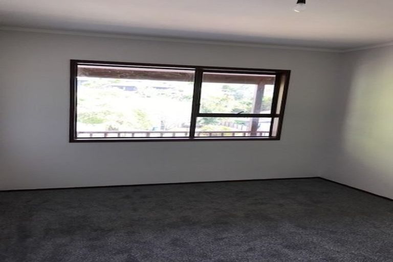 Photo of property in 30 Elmira Place, Browns Bay, Auckland, 0630