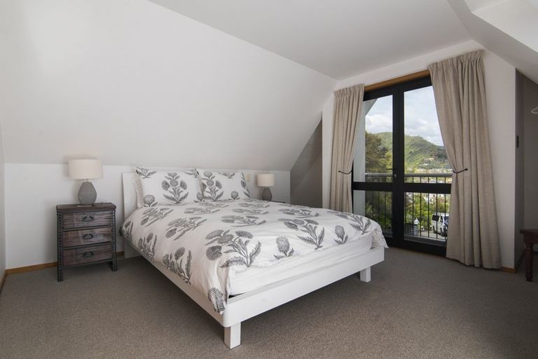 Photo of property in 20 Hampden Street, Picton, 7220