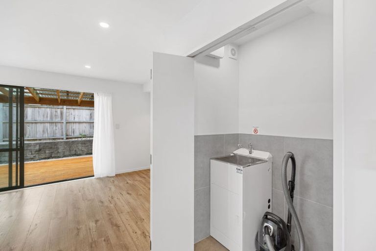 Photo of property in 10 Toia Lane, Silverdale, 0932