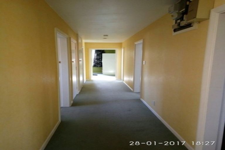 Photo of property in 149 Avonhead Road, Avonhead, Christchurch, 8042