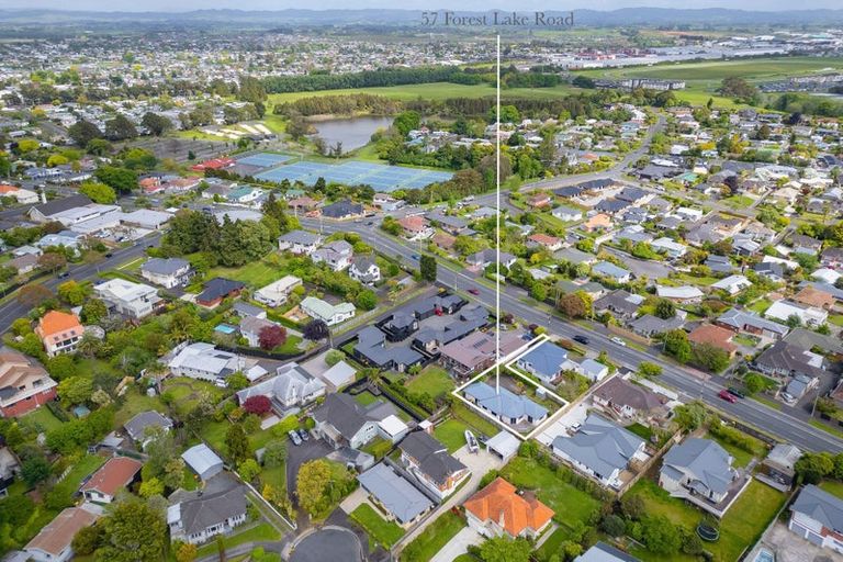 Photo of property in 57 Forest Lake Road, Forest Lake, Hamilton, 3200