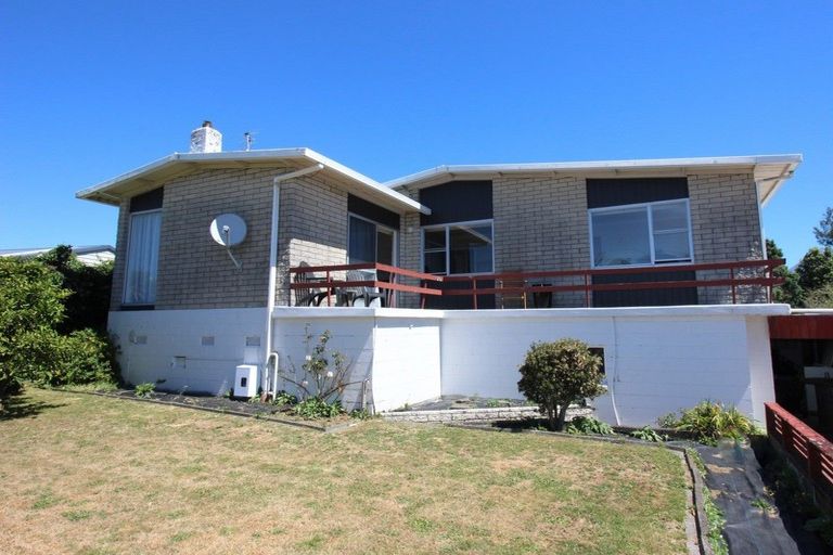 Photo of property in 1 Koromiko Street, Inglewood, 4330