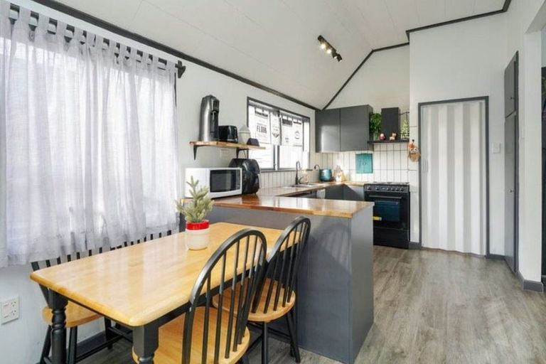 Photo of property in 15 Lauder Crescent, Heidelberg, Invercargill, 9812