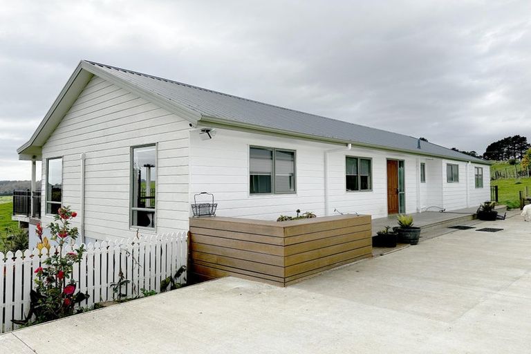 Photo of property in 78c Hyland Place, Waiuku, 2681