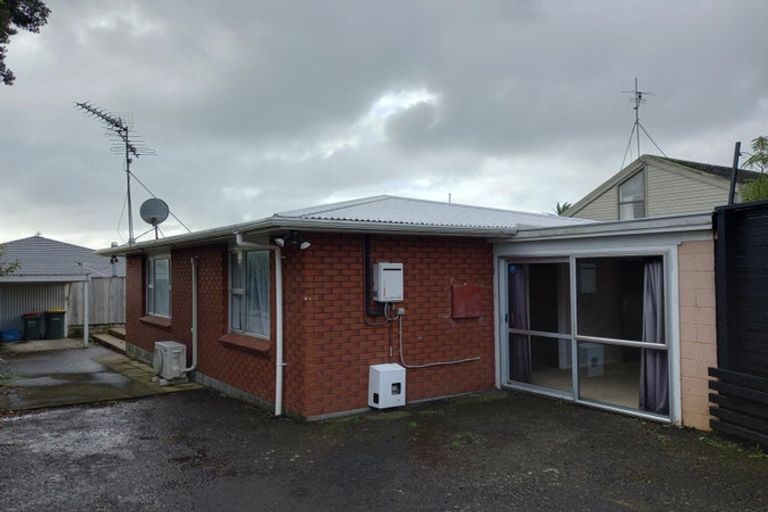 Photo of property in 251b Courtenay Street, Strandon, New Plymouth, 4312