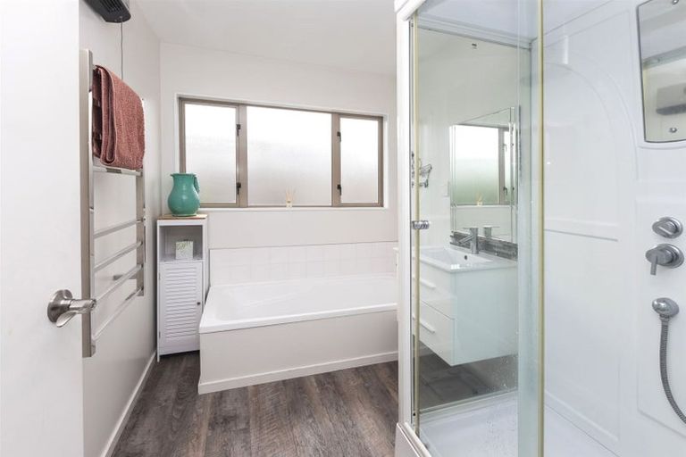 Photo of property in 7 Ashtead Lane, Sockburn, Christchurch, 8042