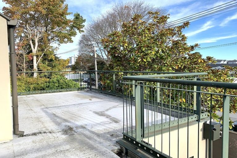 Photo of property in 1/56 Hewitts Road, Merivale, Christchurch, 8014