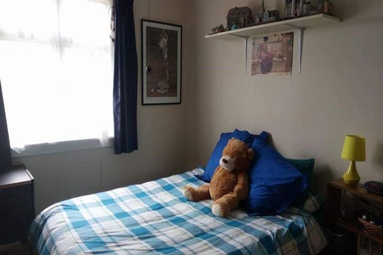 Photo of property in 4 Julian Street, Eltham, 4322