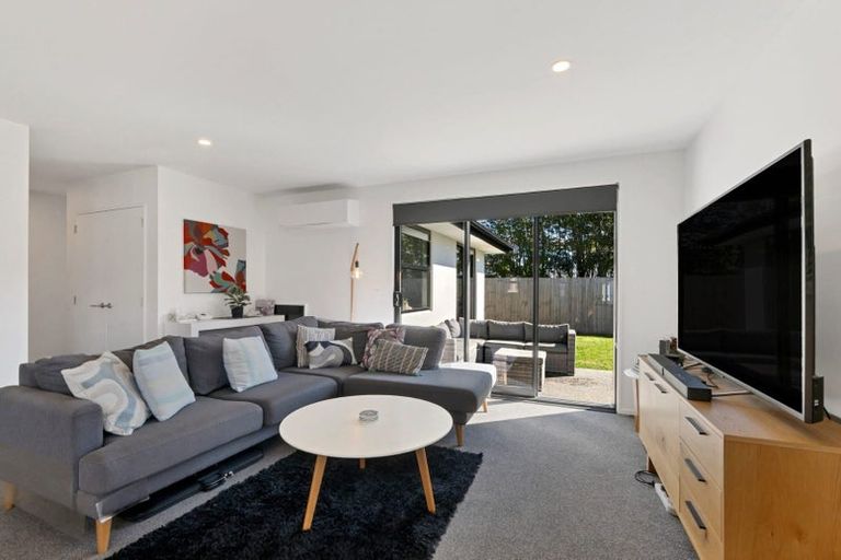 Photo of property in 2/178 Hendersons Road, Hoon Hay, Christchurch, 8025