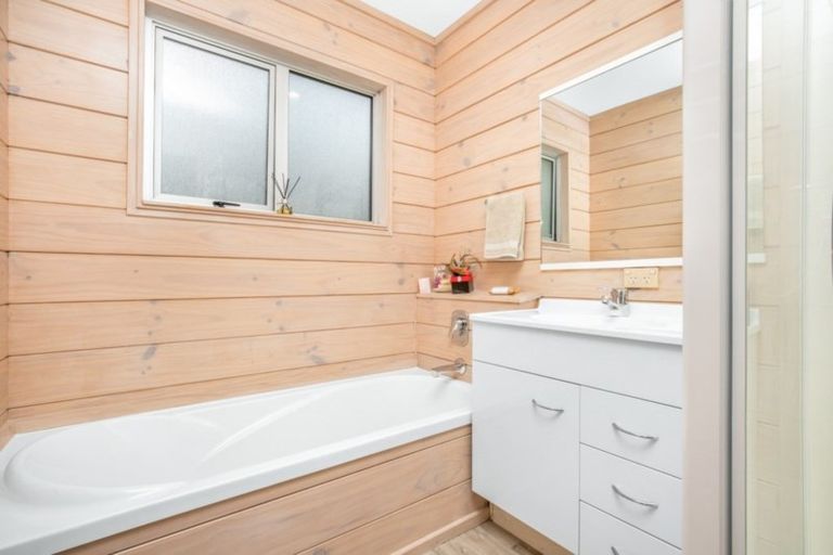 Photo of property in 120 Highridge Road, Clevedon, Papakura, 2582